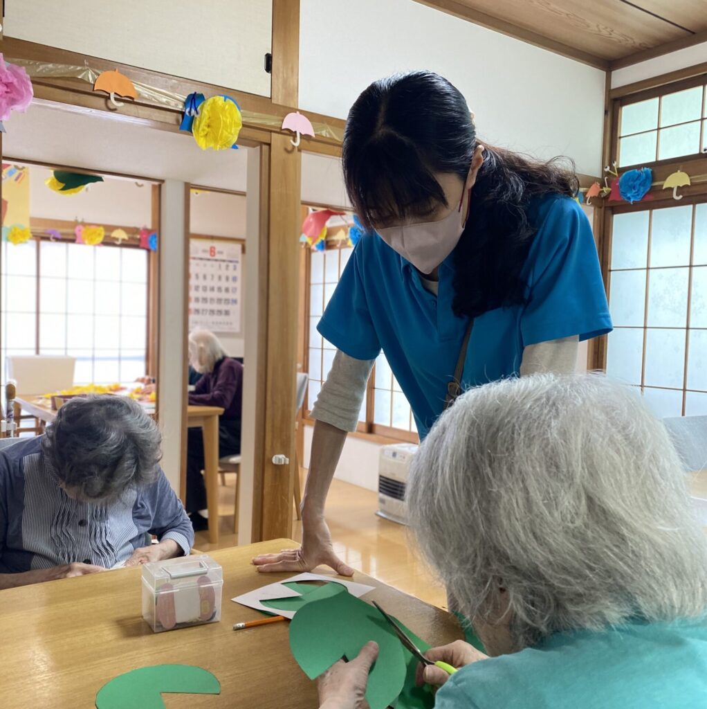 介護職員（三代目ありてい）